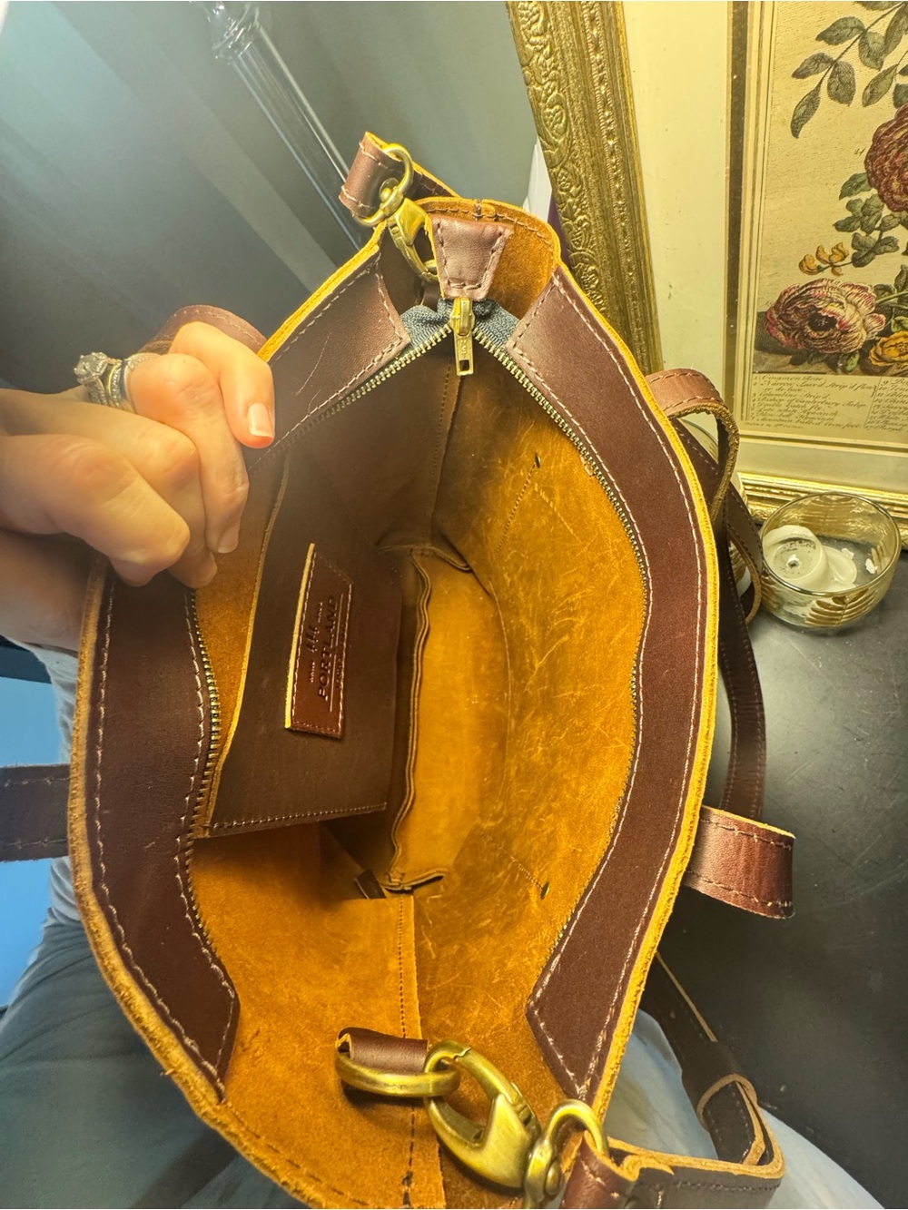 Portland Leather congnac Leather ZIPPERED Bag with Crossbody Strap - Picture 6 of 7